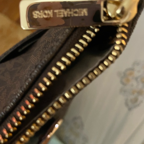 Authentic Unused Michael Kors Bag - Picture 5 of 7